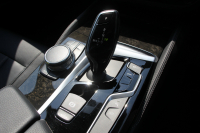 BMW 5シリーズ 523d ﾗｸﾞｼﾞｭｱﾘｰ ﾃﾞﾋﾞｭｰP 真珠色 全席ﾋｰﾀｰ黒革 HUD ｿﾌﾄｸﾛｰｽﾞﾄﾞｱ ｼﾞｪｽﾁｬｰC 追従ACC ｽﾃｱﾘﾝｸﾞｻﾎﾟｰﾄ LEDﾍｯﾄﾞﾗｲﾄ ｵｰﾄﾊｲﾋﾞｰﾑ ﾀｯﾁ画面HDDﾅﾋﾞTV 360度ｶﾒﾗ 電動ﾄﾗﾝｸ ｽﾏｰﾄｷｰ ｱﾝﾋﾞｴﾝﾄﾗｲﾄ ｸﾛｰﾑﾗｲﾝｴｸｽﾃﾘｱ 2年保証