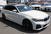 BMW 3シリーズ 320d Xdrive ﾂｰﾘﾝｸﾞMｽﾎﾟｰﾂ ﾊｲﾗｲﾝ&ｺﾝﾌｫｰﾄP 4WD ﾊﾟﾉﾗﾏｻﾝﾙｰﾌ ﾋｰﾀｰ黒革 ﾗﾝﾊﾞｰｻﾎﾟｰﾄ LEDﾍｯﾄﾞﾗｲﾄ ｵｰﾄﾊｲﾋﾞｰﾑ LCI用Mﾊﾟﾌｫｰﾏﾝｽ19AW  Applecarplay BMWﾗｲﾌﾞｺｯｸﾋﾟｯﾄﾞ電動ﾄﾗﾝｸ 追従ACC ｽﾃｱﾘﾝｸﾞｻﾎﾟｰﾄ 2年保証