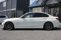 BMW 3シリーズ M340i Xdrive ｲﾉﾍﾞｰｼｮﾝP 4WD 387馬力 直6ﾀｰﾎﾞﾋｰﾀｰ黒革 ﾚｰｻﾞｰLEDﾗｲﾄ BBSRE-V7 19AW MSSｽﾌﾟﾘﾝｸﾞKIT  Mﾊﾟﾌｫｰﾏﾝｽﾌﾛﾝﾄｽﾎﾟｲﾗｰ ｱﾀﾞﾌﾟﾃｨﾌﾞMｻｽ HUD ｼﾞｪｽﾁｬｰｺﾝﾄﾛｰﾙ 360度ｶﾒﾗ 追従ACC ｽﾃｱﾘﾝｸﾞｻﾎﾟｰﾄ ﾊｰﾏﾝｶｰﾄﾞﾝｻﾗｳﾝﾄﾞ2年保証