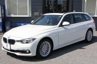 BMW 3シリーズ 320i ﾂｰﾘﾝｸﾞﾗｸﾞｼﾞｭｱﾘｰ LCI後期 新ｴﾝｼﾞﾝ ﾊﾟﾉﾗﾏｻﾝR ﾋｰﾀｰ黒革 LEDﾍｯﾄﾞﾗｲﾄ&ﾃｰﾙ TOPﾋﾞｭｰ&ｻｲﾄﾞﾋﾞｭｰｶﾒﾗ Pｱｼｽﾄ 追従ACC ﾚｰﾝC警告 衝突軽減ﾌﾞﾚｰｷ 車線逸脱&歩行者 警告ﾀｯﾁﾊﾟｯﾄﾞ対応HDDﾅﾋﾞBluetooth接続 Bｶﾒﾗ ｽﾏｰﾄｷｰ 電動ﾄﾗﾝｸ 2年保証