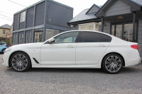 BMW 5シリーズ 530i Mｽﾎﾟｰﾂ ﾃﾞﾋﾞｭｰP 1ｵ-ﾅ 252馬力 全席ﾋｰﾀｰ黒革 HUD ｼﾞｪｽﾁｬｰC ｿﾌﾄｸﾛｰｽﾞﾄﾞｱ 追従ACC ｽﾃｱﾘﾝｸﾞｻﾎﾟｰﾄ LEDﾍｯﾄﾞﾗｲﾄ ﾊｲﾋﾞｰﾑｱｼｽﾄ ﾀｯﾁ画面HDDﾅﾋﾞTV 360度ｶﾒﾗ Pｱｼｽﾄﾌﾟﾗｽ 電動ﾄﾗﾝｸ 2年保証