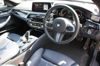 BMW 5シリーズ 530i ｴﾃﾞｨｼｮﾝﾐｯｼｮﾝｲﾝﾎﾟｯｼﾌﾞﾙ 特別仕様車 高出力 ﾅｲﾄﾌﾞﾙｰﾚｻﾞｰ ｱﾀﾞﾌﾟﾃｨﾌﾞｻｽ HUD ﾊｰﾏﾝｶｰﾄﾞﾝ 追従ACC ｽﾃｱﾘﾝｸﾞｻﾎﾟｰﾄ ﾀｯﾁ画面HDDﾅﾋﾞTV LEDﾍｯﾄﾞﾗｲﾄ ｵｰﾄﾊｲﾋﾞｰﾑ 電動ﾄﾗﾝｸ 360度ｶﾒﾗ 全席ﾋｰﾀｰ ﾌﾞﾗｯｸ19AW 2年保証