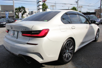 BMW 3シリーズ 320i Mｽﾎﾟｰﾂ ﾊｲﾗｲﾝ ｲﾉﾍﾞｰｼｮﾝ&ｺﾝﾌｫｰﾄP 真珠色 ｻﾝﾙｰﾌ ﾚｰｻﾞｰﾗｲﾄ HUD ｼﾞｪｽﾁｬｰｺﾝﾄﾛｰﾙ ｺﾆｬｯｸﾚｻﾞｰ ﾋｰﾀｰ&ﾗﾝﾊﾞｰ 追従ACC ｽﾃｱｻﾎﾟｰﾄ BMWﾗｲﾌﾞｺｯｸﾋﾟｯﾄ ｱｯﾌﾟﾙｶｰﾌﾟﾚｲ HDDﾅﾋﾞPｱｼｽﾄ ｵｰﾄﾊｲﾋﾞｰﾑ 電動ﾄﾗﾝｸ 2年保証