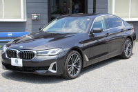 BMW 5シリーズ 523d Xdrive ﾗｸﾞｼﾞｭｱﾘｰ ｴﾃﾞｨｼｮﾝｼﾞｮｲﾌﾟﾗｽ LCI後期 ｴｸｽｸﾙｰｼﾌﾞﾅｯﾊﾟﾚｻﾞｰP ﾌﾞﾗｯｸﾅｯﾊﾟﾚｻﾞｰ 全席ﾋｰﾀｰ ﾊｰﾏﾝｶｰﾄﾞﾝｻﾗｳﾝﾄﾞｵﾌﾟｼｮﾝ19AW 4ｿﾞｰﾝｴｱｺﾝ 360度ｶﾒﾗ ｱｯﾌﾟﾙｰﾌﾟﾚｲ 追従ACC LEDﾍｯﾄﾞﾗｲﾄ HUD 電動ﾄﾗﾝｸ 2年保証