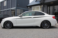 BMW 2シリーズ M240i ｸｰﾍﾟ後期 ﾌｪｲｽﾘﾌﾄ後 B58新ｴﾝｼﾞﾝ 直6ﾀｰﾎﾞ340馬力 ｺｰﾗﾙﾚｯﾄﾞﾚｻﾞｰ Mﾊﾟﾌｫｰﾏﾝｽｴｱﾛ&19AW H&Rｻｽ ｱﾀﾞﾌﾟﾃｨﾌﾞMｻｽ LEDﾍｯﾄﾞﾗｲﾄ&ﾃｰﾙ 追従ACC ﾀｯﾁ画面HDDﾅﾋﾞPｱｼｽﾄ ﾊﾟﾄﾞﾙｼﾌﾄ 2年保証