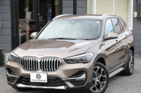 BMW X1 Xdrive18d Xﾗｲﾝ ﾊｲﾗｲﾝ&ｺﾝﾌｫｰﾄP LCI後期 希少色ﾕｰｶﾘﾍﾞｰｼﾞｭ ﾌｪｲｽﾘﾌﾄ後 ﾋｰﾀｰ茶革 追従ACC 電動ｼｰﾄ ﾌﾙｾｸﾞTV LEDﾍｯﾄﾞﾗｲﾄ 電動ﾄﾗﾝｸ ﾀｯﾁ画面ﾅﾋﾞ衝突軽減ﾌﾞﾚｰｷ 車線逸脱警告 歩行者警告 18AW ｳｯﾄﾞﾊﾟﾈﾙ 2年保証