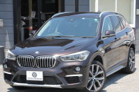 BMW X1 Xdrive18d ｱｰﾊﾞﾆｽﾀ 西日本地区限定 ｽﾊﾟｰｸﾘﾝｸﾞﾌﾞﾗｳﾝ ﾊｲﾗｲﾝ&ｺﾝﾌｫｰﾄP 追従ACC HUD ﾋｰﾀｰ茶革 電動ｼｰﾄ 19AW ﾀｯﾁ画面新HDDﾅﾋﾞPｱｼｽﾄ LEDﾍｯﾄﾞﾗｲﾄ 電動ﾄﾗﾝｸ 専用ﾊﾞｯｼﾞ衝突軽減ﾌﾞﾚｰｷ 車線逸脱&歩行者警告 2年保証