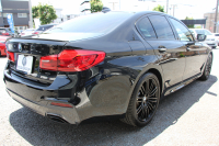 BMW 5シリーズ 530i Mｽﾎﾟｰﾂ 左ﾊﾝﾄﾞﾙ 1ｵｰﾅ ｻﾝﾙｰﾌ ｺﾝﾌｫｰﾄP ﾏｯｻｰｼﾞ&ﾍﾞﾝﾁﾚｰｼｮﾝ 全席ﾋｰﾀｰ黒革 ｺﾝﾌｫｰﾄｼｰﾄ ｿﾌﾄｸﾛｰｽﾞﾄﾞｱ HUD ｼﾞｪｽﾁｬｰC 追従ACC 360度ｶﾒﾗ ﾀｯﾁ画面HDDﾅﾋﾞLEDﾍｯﾄﾞﾗｲﾄ ｵｰﾄﾊｲﾋﾞｰﾑ 電動ﾄﾗﾝｸ 2年保証