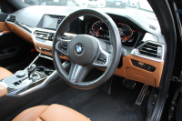 BMW 3シリーズ 320i Mｽﾎﾟｰﾂ ﾊｲﾗｲﾝ ｺﾝﾌｫｰﾄP ｺﾆｬｯｸﾚｻﾞｰ ｼｰﾄﾋｰﾀｰ ﾗﾝﾊﾞｰｻﾎﾟｰﾄ LEDﾍｯﾄﾞﾗｲﾄ ｵｰﾄﾊｲﾋﾞｰﾑ 追従ACC ｽﾃｱﾘﾝｸﾞｻﾎﾟｰﾄ BMWﾗｲﾌﾞｺｯｸﾋﾟｯﾄﾞｱｯﾌﾟﾙｶｰﾌﾟﾚｲ ﾀｯﾁﾊﾟﾈﾙHDDﾅﾋﾞ電動ﾄﾗﾝｸ 後退ｱｼｽﾄ Pｱｼｽﾄ 2年保証