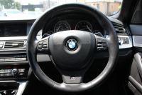 BMW 5シリーズ 535i Mｽﾎﾟｰﾂ 直6ﾀｰﾎﾞN55B30Aｴﾝｼﾞﾝ 306馬力 下取車 禁煙車 ﾋｰﾀｰ黒革 ｵﾌﾟｼｮﾝ19AW iﾄﾞﾗｲﾌﾞHDDﾅﾋﾞBluetoothｵｰﾃﾞｨｵ ﾌﾙｾｸﾞTV Bｶﾒﾗ ﾊﾟﾄﾞﾙｼﾌﾄ 専用ｴｱﾛ 8速AT ｸﾙｺﾝ LEDﾘﾝｸﾞｷｾﾉﾝ ﾐﾗｰETC ｺﾝﾌｫｰﾄｱｸｾｽ 2年保証