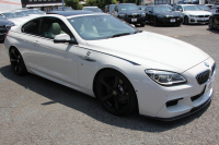 BMW 6シリーズ 640i ｸｰﾍﾟMｽﾎﾟｰﾂ 後期 ﾌｪｲｽﾘﾌﾄ後 ｻﾝﾙｰﾌ ｱｲﾎﾞﾘｰﾚｻﾞｰ 3Ddesignｴｱﾛ&ﾏﾌﾗｰ&車高調&20AW 変更後LEDﾍｯﾄﾞﾗｲﾄ 追従ACC HUD 液晶ﾒｰﾀｰ ﾚｰﾝﾁｪﾝｼﾞ警告 TOPﾋﾞｭｰ&ｻｲﾄﾞﾋﾞｭｰｶﾒﾗ Pｱｼｽﾄ HDDﾅﾋﾞTV 320馬力 直6ﾀｰﾎﾞ2年保証