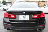 BMW 5シリーズ 523i Mｽﾎﾟｰﾂ ﾊｲﾗｲﾝ ｲﾉﾍﾞｰｼｮﾝ&ｺﾝﾌｫｰﾄP ｻﾝﾙｰﾌ 全席ﾋｰﾀｰ黒革 ｺﾝﾌｫｰﾄｼｰﾄ ﾍﾞﾝﾁﾚｰｼｮﾝ ｿﾌﾄｸﾛｰｽﾞﾄﾞｱ HUD ﾜｲﾔﾚｽ充電 追従ACC ｽﾃｱﾘﾝｸﾞｻﾎﾟｰﾄ LEDﾍｯﾄﾞﾗｲﾄ 360度ｶﾒﾗ ﾀｯﾁ画面HDDﾅﾋﾞTV ｼﾞｪｽﾁｬｰC 電動ﾄﾗﾝｸ 19AW 2年保証
