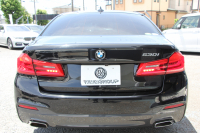 BMW 5シリーズ 530i ｴﾃﾞｨｼｮﾝﾐｯｼｮﾝｲﾝﾎﾟｯｼﾌﾞﾙ 特別仕様車 高出力 ﾅｲﾄﾌﾞﾙｰﾚｻﾞｰ ｱﾀﾞﾌﾟﾃｨﾌﾞｻｽ HUD ﾊｰﾏﾝｶｰﾄﾞﾝ 追従ACC ｽﾃｱﾘﾝｸﾞｻﾎﾟｰﾄ ﾀｯﾁ画面HDDﾅﾋﾞTV LEDﾍｯﾄﾞﾗｲﾄ ｵｰﾄﾊｲﾋﾞｰﾑ 電動ﾄﾗﾝｸ 360度ｶﾒﾗ 全席ﾋｰﾀｰ ﾌﾞﾗｯｸ19AW 2年保証
