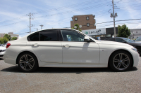 BMW 3シリーズ 320d ｾﾚﾌﾞﾚｰｼｮﾝｴﾃﾞｨｼｮﾝ ｽﾀｲﾙｴｯｼﾞ限定車 後期 8C新ｴﾝｼﾞﾝ 燃費21.4km/L ｾﾝｻﾃｯｸﾚｻﾞｰ ｼｰﾄﾋｰﾀｰ 専用ｸﾞﾚｰ18AW LEDﾍｯﾄﾞﾗｲﾄ&ﾃｰﾙ 追従ACC 衝突軽減ﾌﾞﾚｰｷ ﾚｰﾝﾁｪﾝｼﾞ警告 ﾌﾞﾗｯｸｸﾞﾘﾙ HDDﾅﾋﾞ2年保証