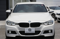 BMW 3シリーズ 320d ｾﾚﾌﾞﾚｰｼｮﾝｴﾃﾞｨｼｮﾝ ｽﾀｲﾙｴｯｼﾞ限定車 後期 8C新ｴﾝｼﾞﾝ 燃費21.4km/L ｾﾝｻﾃｯｸﾚｻﾞｰ ｼｰﾄﾋｰﾀｰ 専用ｸﾞﾚｰ18AW LEDﾍｯﾄﾞﾗｲﾄ&ﾃｰﾙ 追従ACC 衝突軽減ﾌﾞﾚｰｷ ﾚｰﾝﾁｪﾝｼﾞ警告 ﾌﾞﾗｯｸｸﾞﾘﾙ HDDﾅﾋﾞ2年保証