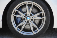 BMW 1シリーズ M135i ﾊﾟｰｷﾝｸﾞｻﾎﾟｰﾄP 直6ﾀｰﾎﾞ320馬力 衝突軽減ﾌﾞﾚｰｷ 車線逸脱警告 歩行者警告 ｱﾀﾞﾌﾟﾃｨﾌﾞMｻｽ ﾀｯﾁﾊﾟｯﾄﾞ対応HDDﾅﾋﾞ専用ｴｱﾛ 18AW&ﾌﾞﾚｰｷ 左右独立ｵｰﾄｴｱｺﾝ ﾊﾟﾄﾞﾙｼﾌﾄ 8速AT ｽﾏｰﾄｷｰ Bluetooth接続 2年保証