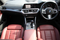 BMW 3シリーズ 320i ﾂｰﾘﾝｸﾞMｽﾎﾟｰﾂ ﾊｲﾗｲﾝ ﾀｺﾗﾚｯﾄﾞﾚｻﾞｰ ｼｰﾄﾋｰﾀｰ ｵﾌﾟｼｮﾝ19AW LEDﾍｯﾄﾞﾗｲﾄ ｵｰﾄﾊｲﾋﾞｰﾑ 追従ACC ｽﾃｱﾘﾝｸﾞｻﾎﾟｰﾄ Applecarplay BMWﾗｲﾌﾞｺｯｸﾋﾟｯﾄ ﾀｯﾁ画面HDDﾅﾋﾞ電動ﾄﾗﾝｸ Pｱｼｽﾄ 2年保証