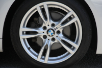 BMW 3シリーズ 320i Mｽﾎﾟｰﾂ 最終ﾓﾃﾞﾙ 新ｴﾝｼﾞﾝ ﾋｰﾀｰ黒革 LEDﾍｯﾄﾞﾗｲﾄ&ﾃｰﾙ NEWﾙｰﾑﾐﾗｰ 追従ACC ﾚｰﾝﾁｪﾝｼﾞ警告 ﾀｯﾁ画面対応HDDﾅﾋﾞBluetooth接続 Bｶﾒﾗ ﾊﾟﾄﾞﾙｼﾌﾄ 衝突軽減ﾌﾞﾚｰｷ 車線逸脱警告 歩行者警告 2年保証