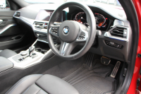 BMW 3シリーズ 320d Xdrive Mｽﾎﾟｰﾂ ｴﾃﾞｨｼｮﾝｻﾝﾗｲｽﾞ50台限定車 ﾋｰﾀｰ黒革 ﾚｰｻﾞｰﾗｲﾄ ｱﾀﾞﾌﾟﾃｨﾌﾞMｻｽ 専用19AW Mﾘｱｽﾎﾟｲﾗｰ Mｼｰﾄﾍﾞﾙﾄ 追従ACC ｽﾃｱﾘﾝｸﾞｻﾎﾟｰﾄ BMWﾗｲﾌﾞｺｯｸﾋﾟｯﾄﾞｱｯﾌﾟﾙｶｰﾌﾟﾚｲ ﾜｲﾔﾚｽ充電 2年保証