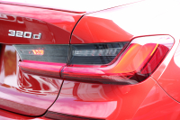 BMW 3シリーズ 320d Xdrive Mｽﾎﾟｰﾂ ｴﾃﾞｨｼｮﾝｻﾝﾗｲｽﾞ50台限定車 ﾋｰﾀｰ黒革 ﾚｰｻﾞｰﾗｲﾄ ｱﾀﾞﾌﾟﾃｨﾌﾞMｻｽ 専用19AW Mﾘｱｽﾎﾟｲﾗｰ Mｼｰﾄﾍﾞﾙﾄ 追従ACC ｽﾃｱﾘﾝｸﾞｻﾎﾟｰﾄ BMWﾗｲﾌﾞｺｯｸﾋﾟｯﾄﾞｱｯﾌﾟﾙｶｰﾌﾟﾚｲ ﾜｲﾔﾚｽ充電 2年保証