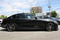 BMW 3シリーズ 330i Mｽﾎﾟｰﾂ ﾊｲﾗｲﾝ ｺﾝﾌｫｰﾄP 高出力 258馬力 ﾋｰﾀｰ黒革 追従ACC ｽﾃｱﾘﾝｸﾞｻﾎﾟｰﾄ ﾌﾙｾｸﾞTV 360度ｶﾒﾗ Pｱｼｽﾄﾌﾟﾗｽ 19AW LEDﾍｯﾄﾞﾗｲﾄ Mｽﾎﾟｰﾂﾌﾞﾚｰｷ ﾀｯﾁ画面HDDﾅﾋﾞｱｯﾌﾟﾙｶｰﾌﾟﾚｲ Hifiｽﾋﾟｰｶｰ 電動ﾄﾗﾝｸ ﾜｲﾔﾚｽ充電 2年保証
