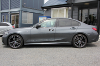 BMW 3シリーズ 320d Xdrive Mｽﾎﾟｰﾂ ﾊｲﾗｲﾝ&ｺﾝﾌｫｰﾄP 4WD ｺﾆｬｯｸﾚｻﾞｰ ｼｰﾄﾋｰﾀｰ ｵﾌﾟｼｮﾝ19AW Pｱｼｽﾄﾌﾟﾗｽ 360度ｶﾒﾗ BMWﾗｲﾌﾞｺｯｸﾋﾟｯﾄﾞﾀｯﾁ画面HDDﾅﾋﾞApplecarplay ﾜｲﾔﾚｽ充電 LEDﾍｯﾄﾞﾗｲﾄ ｵｰﾄﾊｲﾋﾞｰﾑ 追従ACC 電動ﾄﾗﾝｸ Hi-fiｽﾋﾟｰｶｰ 2年保証