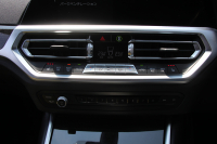 BMW 3シリーズ 330i Mｽﾎﾟｰﾂ ﾃﾞﾋﾞｭｰ&ｺﾝﾌｫｰﾄP ｻﾝﾙｰﾌ 258馬力 ﾋｰﾀｰ黒革 専用青ｽﾃｯﾁ 追従ACC ｽﾃｱｻﾎﾟｰﾄ ｵﾌﾟｼｮﾝ19AW Mｽﾎﾟｰﾂﾌﾞﾚｰｷ LEDﾍｯﾄﾞﾗｲﾄ ｵｰﾄﾊｲﾋﾞｰﾑ 360度ｶﾒﾗ 電動ﾄﾗﾝｸ Hi-fiｽﾋﾟｰｶｰ ﾗｲﾌﾞｺｯｸﾋﾟｯﾄﾞﾌﾞﾗｯｸｷﾄﾞﾆｰｸﾞﾘﾙ 2年保証