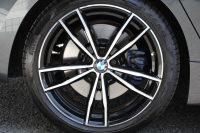 BMW 3シリーズ 330i Mｽﾎﾟｰﾂ ﾃﾞﾋﾞｭｰ&ｺﾝﾌｫｰﾄP ｻﾝﾙｰﾌ 258馬力 ﾋｰﾀｰ黒革 専用青ｽﾃｯﾁ 追従ACC ｽﾃｱｻﾎﾟｰﾄ ｵﾌﾟｼｮﾝ19AW Mｽﾎﾟｰﾂﾌﾞﾚｰｷ LEDﾍｯﾄﾞﾗｲﾄ ｵｰﾄﾊｲﾋﾞｰﾑ 360度ｶﾒﾗ 電動ﾄﾗﾝｸ Hi-fiｽﾋﾟｰｶｰ ﾗｲﾌﾞｺｯｸﾋﾟｯﾄﾞﾌﾞﾗｯｸｷﾄﾞﾆｰｸﾞﾘﾙ 2年保証