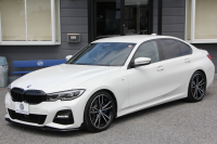 BMW 3シリーズ 320i Mｽﾎﾟｰﾂ ﾊｲﾗｲﾝ ﾌｧｽﾄﾄﾗｯｸ&ｺﾝﾌｫｰﾄP 1ｵｰﾅ ﾋｰﾀｰ黒革 ｱﾀﾞﾌﾟﾃｨﾌﾞMｻｽ Mspﾌﾞﾚｰｷ 19AW 電動ﾄﾗﾝｸ Mﾊﾟﾌｫｰﾏﾝｽｴｱﾛ REMUSﾏﾌﾗｰ Hi-fiｽﾋﾟｰｶｰ 追従ACC ｽﾃｱﾘﾝｸﾞｻﾎﾟｰﾄ ｱｯﾌﾟﾙｶｰﾌﾟﾚｲ ﾀｯﾁ画面HDDﾅﾋﾞLEDﾍｯﾄﾞﾗｲﾄ 2年保証