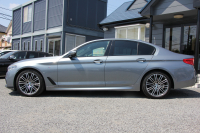 BMW 5シリーズ 530i Mｽﾎﾟｰﾂ ｺﾝﾌｫｰﾄP 高出力 252馬力 全席ﾋｰﾀｰ黒革 HUD ｿﾌﾄｸﾛｰｽﾞﾄﾞｱ ｺﾝﾌｫｰﾄｼｰﾄ&ﾍﾞﾝﾁﾚｰｼｮﾝ&ﾏｯｻｰｼﾞ追従ACC ｽﾃｱﾘﾝｸﾞｻﾎﾟｰﾄ LEDﾍｯﾄﾞﾗｲﾄ ﾀｯﾁ画面HDDﾅﾋﾞTV 360度ｶﾒﾗ Pｱｼｽﾄﾌﾟﾗｽ 電動ﾄﾗﾝｸ 2年保証