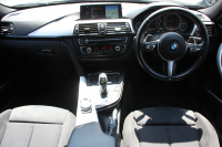 BMW 3シリーズ 320i Mｽﾎﾟｰﾂ 前期最終 追従ACC ETC2.0 衝突軽減ﾌﾞﾚｰｷ 車線逸脱警告 歩行者警告 ﾌﾙｾｸﾞTV ﾀｯﾁﾊﾟｯﾄﾞ対応HDDﾅﾋﾞ専用ｴｱﾛ 18AW ｽﾏｰﾄｷｰ Bluetooth接続 ﾊﾟﾄﾞﾙｼﾌﾄ LEDﾘﾝｸﾞｷｾﾉﾝ 2年保証