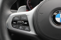 BMW 3シリーズ 320i Mｽﾎﾟｰﾂ ﾃﾞﾋﾞｭｰ&ｺﾝﾌｫｰﾄP ｻﾝﾙｰﾌ ﾋｰﾀｰ黒革 専用ﾌﾞﾙｰｽﾃｯﾁ 19AW 追従ACC ｽﾃｱﾘﾝｸﾞｻﾎﾟｰﾄ LEDﾍｯﾄﾞﾗｲﾄ ｵｰﾄﾊｲﾋﾞｰﾑ 電動ﾄﾗﾝｸ ｱｯﾌﾟﾙｶｰﾌﾟﾚｲ ﾀｯﾁ画面HDDﾅﾋﾞﾜｲﾔﾚｽ充電 Hi-fiｽﾋﾟｰｶｰ Pｱｼｽﾄ 専用ｴｱﾛ 2年保証