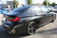 BMW 3シリーズ 320i Mｽﾎﾟｰﾂ ﾃﾞﾋﾞｭｰ&ｺﾝﾌｫｰﾄP ｻﾝﾙｰﾌ ﾋｰﾀｰ黒革 専用ﾌﾞﾙｰｽﾃｯﾁ 19AW 追従ACC ｽﾃｱﾘﾝｸﾞｻﾎﾟｰﾄ LEDﾍｯﾄﾞﾗｲﾄ ｵｰﾄﾊｲﾋﾞｰﾑ 電動ﾄﾗﾝｸ ｱｯﾌﾟﾙｶｰﾌﾟﾚｲ ﾀｯﾁ画面HDDﾅﾋﾞﾜｲﾔﾚｽ充電 Hi-fiｽﾋﾟｰｶｰ Pｱｼｽﾄ 専用ｴｱﾛ 2年保証