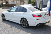 BMW 3シリーズ M340i Xdrive ｲﾉﾍﾞｰｼｮﾝP 4WD 直6ﾀｰﾎﾞ387馬力 ﾋｰﾀｰ黒革 ﾚｰｻﾞｰﾗｲﾄ HUD ｼﾞｪｽﾁｬｰC ﾊｰﾏﾝｶｰﾄﾞﾝｻﾗｳﾝﾄﾞｱﾀﾞﾌﾟﾃｨﾌﾞMｻｽ 専用ﾃﾞﾌ 19AW Mｽﾎﾟｰﾂﾌﾞﾚｰｷ BMWﾗｲﾌﾞｺｯｸﾋﾟｯﾄﾞﾊﾟｰｷﾝｸﾞｱｼｽﾄﾌﾟﾗｽ 360度ｶﾒﾗ 2年保証