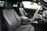 BMW Mシリーズ M2ｸｰﾍﾟMDCT 370馬力 直6ﾀｰﾎﾞ7速DCT ﾋｰﾀｰ黒革 Mﾊﾟﾌｫｰﾏﾝｽｽﾃｱﾘﾝｸﾞｶｰﾎﾞﾝﾘｯﾌﾟｽﾎﾟｲﾗｰ 3Ddesignｴｱﾛ HDDﾅﾋﾞBｶﾒﾗ 専用19AW 衝突軽減ﾌﾞﾚｰｷ 車線逸脱警告 歩行者警告 ﾌﾞﾚｰｷ付ｸﾙｺﾝ ｽﾏｰﾄｷｰ ｶｰﾎﾞﾝｲﾝﾃﾘｱﾄﾘﾑ ﾊﾟﾄﾞﾙｼﾌﾄ 2年保証