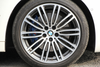 BMW 5シリーズ 530i Mｽﾎﾟｰﾂ 型式変更後｢JR20｣ 252馬力 全席ﾋｰﾀｰ黒革 HUD 追従ACC ｽﾃｱﾘﾝｸﾞｻﾎﾟｰﾄ 変更後全面液晶ﾒｰﾀｰ LEDﾍｯﾄﾞﾗｲﾄ ｵｰﾄﾊｲﾋﾞｰﾑ ﾀｯﾁ画面HDDﾅﾋﾞTV 360度ｶﾒﾗ Mspﾌﾞﾚｰｷ 19AW 電動ﾄﾗﾝｸ 専用ｴｱﾛ 2年保証