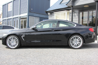 BMW 4シリーズ 428i ｸｰﾍﾟﾗｸﾞｼﾞｭｱﾘｰ 高出力 245馬力 ｻﾄﾞﾙﾌﾞﾗｳﾝﾚｻﾞｰ ｼｰﾄﾋｰﾀｰ HUD LEDﾍｯﾄﾞﾗｲﾄ 追従ACC 衝突軽減ﾌﾞﾚｰｷ 車線逸脱警告 歩行者警告 ﾀｯﾁﾊﾟｯﾄﾞ対応HDDﾅﾋﾞｽﾏｰﾄｷｰ Bluetooth接続 2年保証