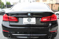 BMW 5シリーズ 523d ﾗｸﾞｼﾞｭｱﾘｰ ｾﾚｸﾄP ｻﾝﾙｰﾌ 全席ﾋｰﾀｰ黒革 ﾊｰﾏﾝｶｰﾄﾞﾝｻﾗｳﾝﾄﾞ4ｿﾞｰﾝｴｱｺﾝ HUD 追従ACC ｽﾃｱﾘﾝｸﾞｻﾎﾟｰﾄ ﾀｯﾁ画面HDDﾅﾋﾞTV 360度ｶﾒﾗ 電動ﾄﾗﾝｸ LEDﾍｯﾄﾞﾗｲﾄ ｵｰﾄﾊｲﾋﾞｰﾑ 電動ﾄﾗﾝｸ ｸﾛｰﾑﾗｲﾝ 2年保証