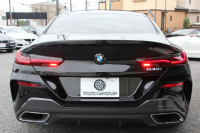 BMW 8シリーズ 840i ｸﾞﾗﾝｸｰﾍﾟMｽﾎﾟｰﾂ ﾊﾟﾉﾗﾏｻﾝﾙｰﾌ indiviﾒﾘﾉﾚｻﾞｰ ﾅｲﾄﾌﾞﾙｰ&ﾌﾞﾗｯｸﾚｻﾞｰ ﾚｰｻﾞｰﾗｲﾄ ｵﾌﾟｼｮﾝ20AW ﾊｰﾏﾝｶｰﾄﾞﾝｻｳﾝﾄﾞｸﾘｽﾀﾙﾌｨﾆｯｼｭ 360度ｶﾒﾗ 追従ACC HUD 全席ﾋｰﾀｰ ﾌﾛﾝﾄﾍﾞﾝﾁﾚｰｼｮﾝ ｿﾌﾄｸﾛｰｽﾞﾄﾞｱ 2年保証