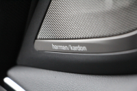 BMW 5シリーズ 530i ﾂｰﾘﾝｸﾞMｽﾎﾟｰﾂ ｾﾚｸﾄP 1ｵｰﾅ 型式変更後｢ABA-JT20｣ 252馬力 ﾊﾟﾉﾗﾏｻﾝﾙｰﾌ ﾊｰﾏﾝｶｰﾄﾞﾝ 4ｿﾞｰﾝｴｱｺﾝ 全席ﾋｰﾀｰ黒革 HUD 追従ACC ｽﾃｱﾘﾝｸﾞｻﾎﾟｰﾄ 変更後全面液晶ﾒｰﾀｰ ﾀｯﾁ画面HDDﾅﾋﾞTV 360度ｶﾒﾗ 2年保証