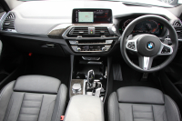 BMW X3 Xdrive20d Mｽﾎﾟｰﾂ ﾊｲﾗｲﾝ 中期 新型式3DA-UZ20 NEWｲﾝﾃﾘｱ 全席ﾋｰﾀｰ黒革 1ｵｰﾅ BMWﾗｲﾌﾞｺｯｸﾋﾟｯﾄﾞｱｯﾌﾟﾙｶｰﾌﾟﾚｲ 変更後ﾀｯﾁ画面対応HDDﾅﾋﾞﾘｱｼｰﾄ可倒調整 LEDﾍｯﾄﾞﾗｲﾄ ｵｰﾄﾊｲﾋﾞｰﾑ 360度ｶﾒﾗ 電動ﾘｱｹﾞｰﾄ 2年保証