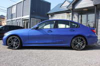 BMW 3シリーズ 320i Mｽﾎﾟｰﾂ ｲﾉﾍﾞｰｼｮﾝP ﾌｧｽﾄﾄﾗｯｸP ｻｳﾝﾄﾞP ｺﾝﾌｫｰﾄP Pｱｼｽﾄﾌﾟﾗｽ ﾚｰｻﾞｰﾗｲﾄ ｱﾀﾞﾌﾟﾃｨﾌﾞMｻｽ ﾊｰﾏﾝｶｰﾄﾞﾝｻｳﾝﾄﾞﾌﾙｾｸﾞTV HUD 360度ｶﾒﾗ ｼﾞｪｽﾁｬｰC Mspﾌﾞﾚｰｷ 19AW 追従ACC ｽﾃｱﾘﾝｸﾞｻﾎﾟｰﾄ ｼｰﾄﾋｰﾀｰ ｶｰﾌﾟﾚｲ 2年保証