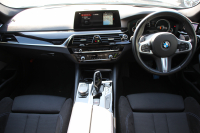BMW 5シリーズ 523d ｴﾃﾞｨｼｮﾝﾐｯｼｮﾝｲﾝﾎﾟｯｼﾌﾞﾙ 特別仕様車 ﾊｰﾏﾝｶｰﾄﾞﾝｻﾗｳﾝﾄﾞHUD 専用ﾌﾞﾗｯｸ19AW ﾌﾞﾗｯｸｷﾄﾞﾆｰｸﾞﾘﾙ 追従ACC ｽﾃｱﾘﾝｸﾞｻﾎﾟｰﾄ 360度ｶﾒﾗ Pｱｼｽﾄ ﾀｯﾁ画面HDDﾅﾋﾞTV LEDﾍｯﾄﾞﾗｲﾄ ｵｰﾄﾊｲﾋﾞｰﾑ 電動ﾄﾗﾝｸ 2年保証