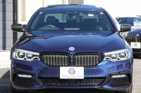 BMW 5シリーズ 530i Mｽﾎﾟｰﾂ 252馬力 1ｵﾅ ｻﾝﾙｰﾌ 全席ﾋｰﾀｰ黒革 ﾌﾞﾗｯｸ19AW Mspﾌﾞﾚｰｷ 追従ACC ｽﾃｱﾘﾝｸﾞｻﾎﾟｰﾄ LEDﾍｯﾄﾞﾗｲﾄ ﾊｲﾋﾞｰﾑｱｼｽﾄ ﾀｯﾁ画面HDDﾅﾋﾞTV 360度ｶﾒﾗ Pｱｼｽﾄﾌﾟﾗｽ 電動ﾄﾗﾝｸ 専用ｴｱﾛ ﾊﾟﾄﾞﾙｼﾌﾄ 2年保証