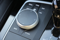 BMW 2シリーズ M235i Xdrive ｸﾞﾗﾝｸｰﾍﾟﾌﾟﾗｽP 306馬力 4WD ﾊﾟﾉﾗﾏｻﾝﾙｰﾌ ﾋｰﾀｰ黒革 Mｽﾎﾟｰﾂｼｰﾄ ｱﾀﾞﾌﾟﾃｨﾌﾞｻｽ Hi-fiｽﾋﾟｰｶｰ 追従ACC 後退ｱｼｽﾄ LEDﾍｯﾄﾞﾗｲﾄ 専用18AW Mspﾌﾞﾚｰｷ Applecarplay ﾀｯﾁ画面HDDﾅﾋﾞPｱｼｽﾄ 2年保証