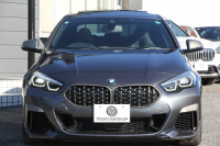 BMW 2シリーズ M235i Xdrive ｸﾞﾗﾝｸｰﾍﾟﾌﾟﾗｽP 306馬力 4WD ﾊﾟﾉﾗﾏｻﾝﾙｰﾌ ﾋｰﾀｰ黒革 Mｽﾎﾟｰﾂｼｰﾄ ｱﾀﾞﾌﾟﾃｨﾌﾞｻｽ Hi-fiｽﾋﾟｰｶｰ 追従ACC 後退ｱｼｽﾄ LEDﾍｯﾄﾞﾗｲﾄ 専用18AW Mspﾌﾞﾚｰｷ Applecarplay ﾀｯﾁ画面HDDﾅﾋﾞPｱｼｽﾄ 2年保証