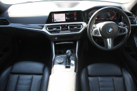 BMW 3シリーズ 320d Xdrive Mｽﾎﾟｰﾂ ﾃﾞﾋﾞｭｰP ｺﾝﾌｫｰﾄP 4WD ﾋｰﾀｰ黒革 ﾌﾞﾙｰｽﾃｯﾁ 19AW Pｱｼｽﾄﾌﾟﾗｽ 360度ｶﾒﾗ ﾌﾙｾｸﾞTV LEDﾍｯﾄﾞﾗｲﾄ ｵｰﾄﾊｲﾋﾞｰﾑ 追従ACC ｽﾃｱﾘﾝｸﾞｻﾎﾟｰﾄ ｱｯﾌﾟﾙｶｰﾌﾟﾚｲ ﾀｯﾁ画面HDDﾅﾋﾞ電動ﾄﾗﾝｸ 2年保証