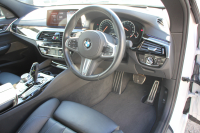 BMW 6シリーズ 630i ｸﾞﾗﾝﾂｰﾘｽﾓ Mｽﾎﾟｰﾂ ｾﾚｸﾄP 1ｵﾅ 真珠色 ﾊﾟﾉﾗﾏｻﾝﾙｰﾌ 全席ﾋｰﾀｰ黒革 ﾘｱｼｰﾄ電動可倒調整 ﾊｰﾏﾝｶｰﾄﾞﾝｻﾗｳﾝﾄﾞ4ｿﾞｰﾝｴｱｺﾝ 追従ACC HUD LEDﾍｯﾄﾞﾗｲﾄ 360度ｶﾒﾗ ﾀｯﾁ画面HDDﾅﾋﾞ電動ﾄﾗﾝｸ Mｽﾎﾟｰﾂﾌﾞﾚ-ｷ 2年保証