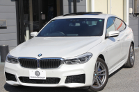 BMW 6シリーズ 630i ｸﾞﾗﾝﾂｰﾘｽﾓ Mｽﾎﾟｰﾂ ｾﾚｸﾄP 1ｵﾅ 真珠色 ﾊﾟﾉﾗﾏｻﾝﾙｰﾌ 全席ﾋｰﾀｰ黒革 ﾘｱｼｰﾄ電動可倒調整 ﾊｰﾏﾝｶｰﾄﾞﾝｻﾗｳﾝﾄﾞ4ｿﾞｰﾝｴｱｺﾝ 追従ACC HUD LEDﾍｯﾄﾞﾗｲﾄ 360度ｶﾒﾗ ﾀｯﾁ画面HDDﾅﾋﾞ電動ﾄﾗﾝｸ Mｽﾎﾟｰﾂﾌﾞﾚ-ｷ 2年保証