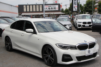 BMW 3シリーズ 320d Xdrive Mｽﾎﾟｰﾂ ｲﾉﾍﾞｰｼｮﾝP ﾃﾞﾋﾞｭｰP ｺﾝﾌｫｰﾄP 4WD ﾋｰﾀｰ黒革  BMWﾚｰｻﾞｰﾗｲﾄ HUD ｼﾞｪｽﾁｬｰC ﾊﾝｽﾞｵﾌ 追従ACC ｽﾃｱﾘﾝｸﾞｻﾎﾟｰﾄ ｱｯﾌﾟﾙｶｰﾌﾟﾚｲ ﾀｯﾁ画面HDDﾅﾋﾞBMWﾗｲﾌﾞｺｯｸﾋﾟｯﾄﾞ電動ﾄﾗﾝｸ Hi-fiｽﾋﾟｰｶｰ 2年保証